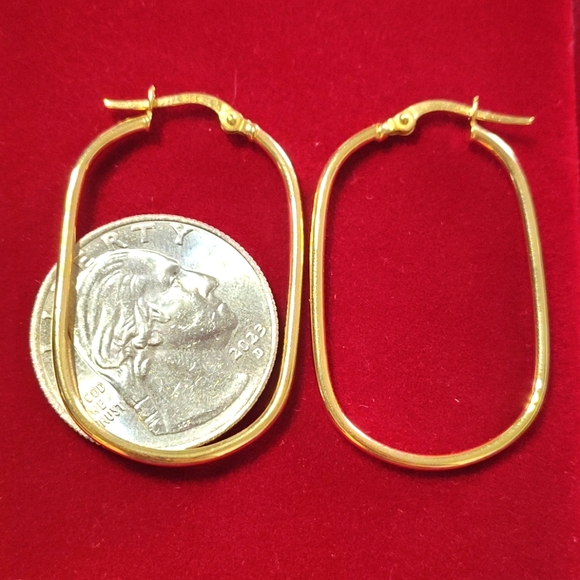 Oblong Hoop Earring 18k Real Gold - Picture 7 of 8